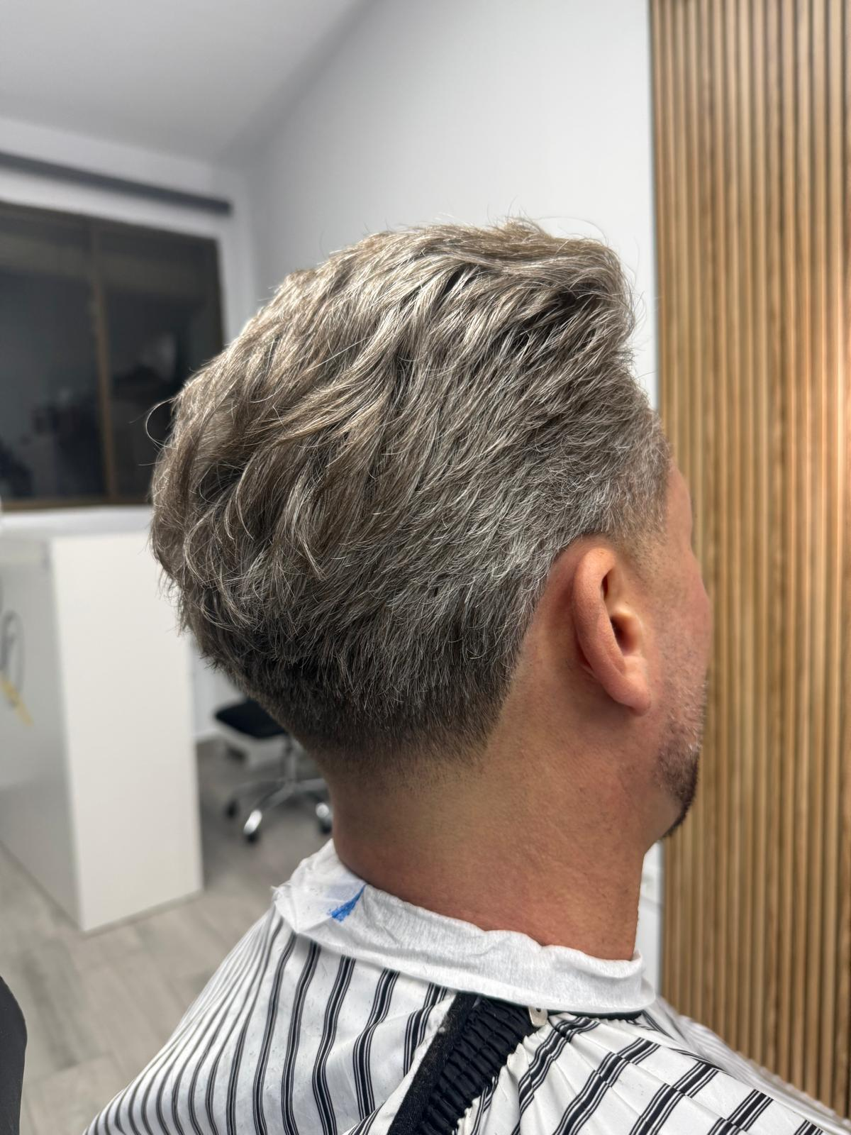 Corte realizado en CQ Barber Shop, trabajo 2